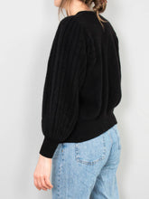 Laden Sie das Bild in den Galerie-Viewer, Angora Cardigan Schwarz