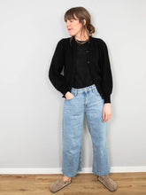 Laden Sie das Bild in den Galerie-Viewer, Angora Cardigan Vintage