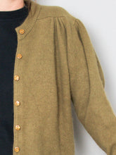 Laden Sie das Bild in den Galerie-Viewer, Angora Cardigan Vintage
