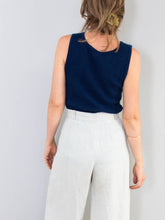 Laden Sie das Bild in den Galerie-Viewer, Angora Oberteil Blau