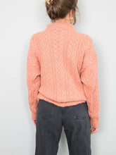 Laden Sie das Bild in den Galerie-Viewer, Angora Pullover Oversize