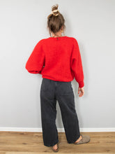 Laden Sie das Bild in den Galerie-Viewer, Angora Pullover Vintage