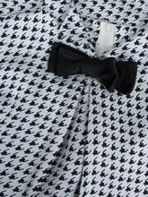 Laden Sie das Bild in den Galerie-Viewer, Bluse Seide Hahnentritt