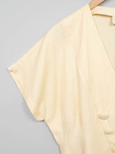 Laden Sie das Bild in den Galerie-Viewer, Bluse Vintage Buttermilk gelb