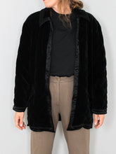 Laden Sie das Bild in den Galerie-Viewer, Bogner Samtjacke