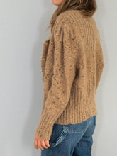 Laden Sie das Bild in den Galerie-Viewer, Braune Strickjacke Vintage