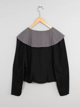 Laden Sie das Bild in den Galerie-Viewer, Cropped Bluse Schwarz