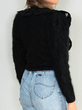 Laden Sie das Bild in den Galerie-Viewer, Cropped Cardigan Schwarz