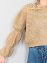 Laden Sie das Bild in den Galerie-Viewer, Cropped Pullover Gold