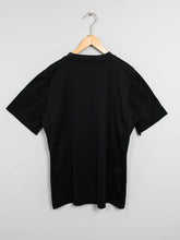 Laden Sie das Bild in den Galerie-Viewer, Laurèl T-Shirt Schwarz