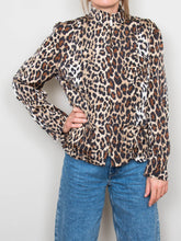 Laden Sie das Bild in den Galerie-Viewer, Vintage Leo Seidenjacke