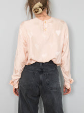 Laden Sie das Bild in den Galerie-Viewer, Seidenbluse Rosa Herzen