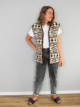 Laden Sie das Bild in den Galerie-Viewer, Dicke Weste Vintage