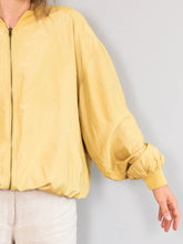 Laden Sie das Bild in den Galerie-Viewer, Gelbes Seidenblouson