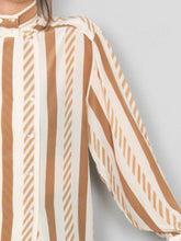 Laden Sie das Bild in den Galerie-Viewer, Gestreifte Bluse Seide