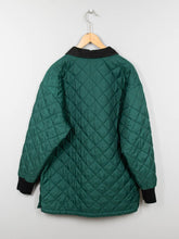 Laden Sie das Bild in den Galerie-Viewer, Gruene Steppjacke Vintage
