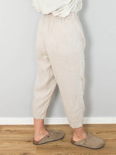 Laden Sie das Bild in den Galerie-Viewer, High Waist Hose Leinen