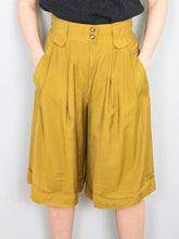 Laden Sie das Bild in den Galerie-Viewer, High Waist Hosenrock