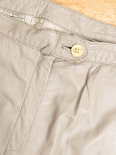 Laden Sie das Bild in den Galerie-Viewer, High Waist Lederhosen