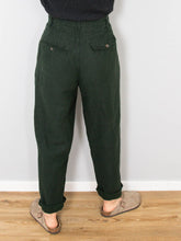 Laden Sie das Bild in den Galerie-Viewer, High Waist Vintage Hosen