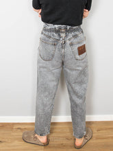 Laden Sie das Bild in den Galerie-Viewer, High Waist Vintage Jeans Grau