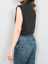 Laden Sie das Bild in den Galerie-Viewer, Iris von Arnim Kaschmir
Vintage