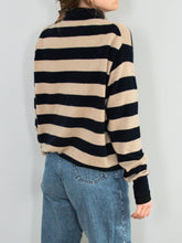 Laden Sie das Bild in den Galerie-Viewer, iris von arnim kaschmir pullover