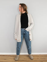 Laden Sie das Bild in den Galerie-Viewer, Iris von Arnim Secondhand