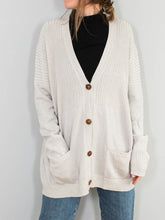 Laden Sie das Bild in den Galerie-Viewer, Iris von Arnim Vintage