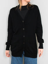 Laden Sie das Bild in den Galerie-Viewer, Kaschmir Vintage Iris von Arnim