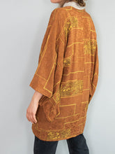 Laden Sie das Bild in den Galerie-Viewer, Kimono Seide
