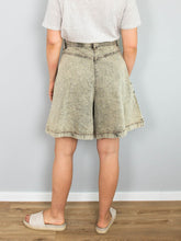 Laden Sie das Bild in den Galerie-Viewer, Kurze Jeansculotte
