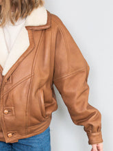 Laden Sie das Bild in den Galerie-Viewer, Lederjacke Lammfell
