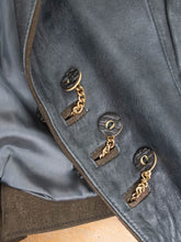 Laden Sie das Bild in den Galerie-Viewer, Lederjacke Vintage 