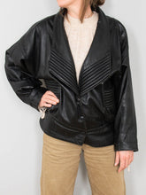 Laden Sie das Bild in den Galerie-Viewer, Lederjacken Vintage Bomber