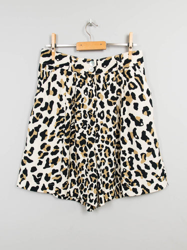 Leo Shorts High Waist