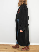 Laden Sie das Bild in den Galerie-Viewer, Louis Feraud Vintage Mantel