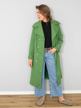 Laden Sie das Bild in den Galerie-Viewer, Mantel Gruen Vintage