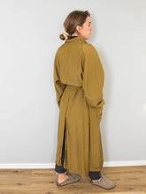 Laden Sie das Bild in den Galerie-Viewer, Mantel Khaki Vintage