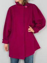 Laden Sie das Bild in den Galerie-Viewer, Pinker Wollmantel