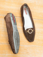 Laden Sie das Bild in den Galerie-Viewer, Prada Loafer Wildleder