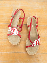Laden Sie das Bild in den Galerie-Viewer, Prada Sandalen Plateau
