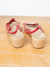 Laden Sie das Bild in den Galerie-Viewer, Prada Sandalen Secondhand