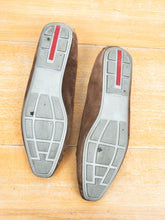 Laden Sie das Bild in den Galerie-Viewer, Prada Vintage