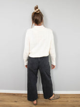 Laden Sie das Bild in den Galerie-Viewer, Pullover Zopmuster Creme