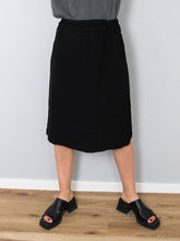 Laden Sie das Bild in den Galerie-Viewer, Rock Prada Schwarz