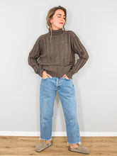 Laden Sie das Bild in den Galerie-Viewer, Rollkragenpullover Braun