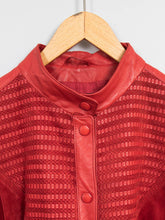 Laden Sie das Bild in den Galerie-Viewer, Rote Wildlederjacke Secondhand