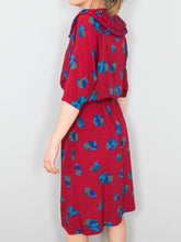 Laden Sie das Bild in den Galerie-Viewer, Rotes Kleid Vintage