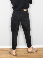 Laden Sie das Bild in den Galerie-Viewer, Schwarze Vintage Jeans